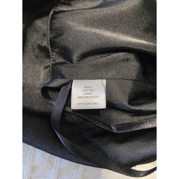 White House Black Market - Black Silk Tie-Halter Dress - Size: 6 - Picture 5 of 5